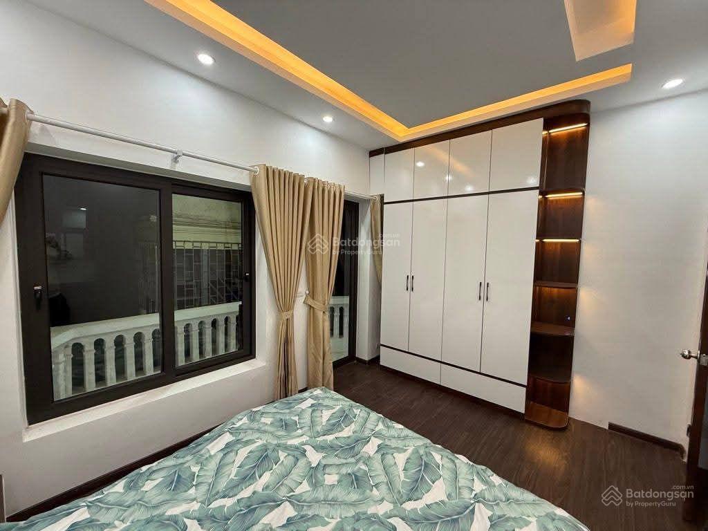 Bán nhà riêng tại kim ngưu, nhỉnh 8 tỷ, gần 50 m2, 3pn, 4 tầng, phong thủy tốt