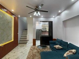 Bán nhà riêng tại kim ngưu, nhỉnh 8 tỷ, gần 50 m2, 3pn, 4 tầng, phong thủy tốt