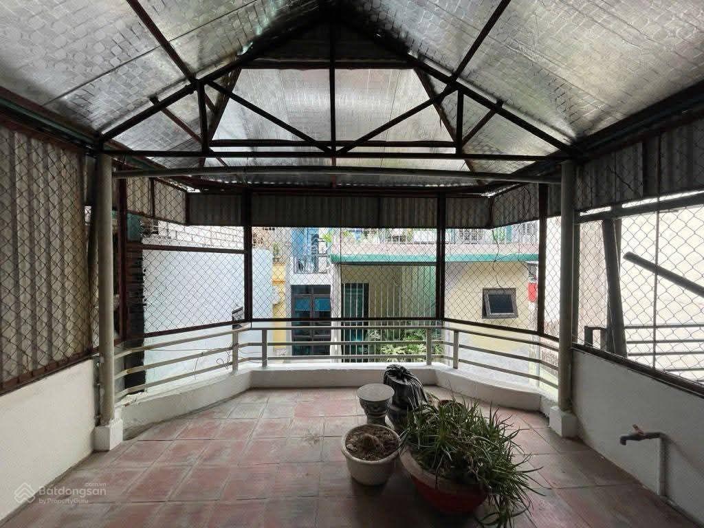 Bán nhà riêng tại kim ngưu, nhỉnh 8 tỷ, gần 50 m2, 3pn, 4 tầng, phong thủy tốt