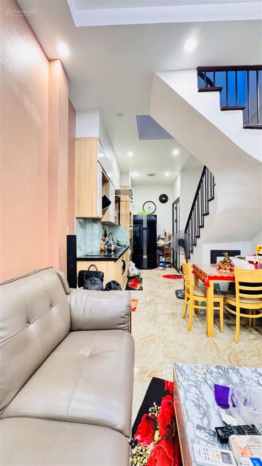 Hạ chào 1,4 tỷ nhà đẹp 33m2 còn 8,5 tỷ, view đẹp tại giải phóng, bạch mai, quận hai bà trưng, hn