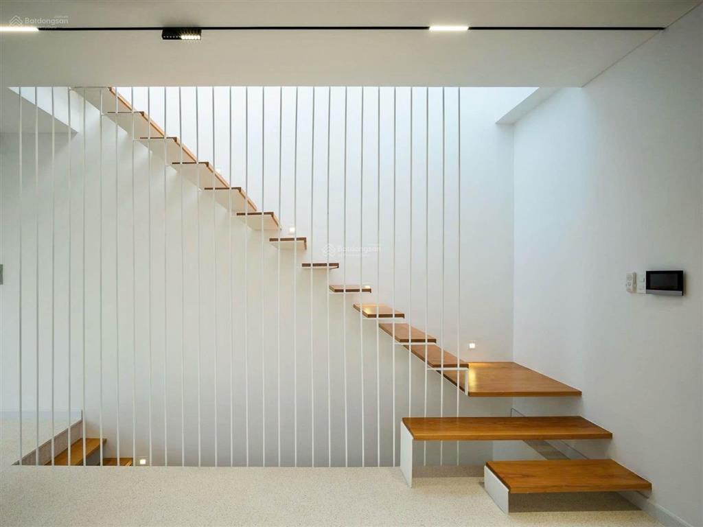 Giảm gấp 1 tỷ  mặt tiền japandi có thang máy  sát công viên gia định  95m2