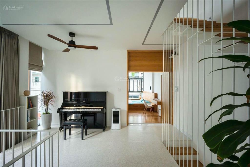 Giảm gấp 1 tỷ  mặt tiền japandi có thang máy  sát công viên gia định  95m2