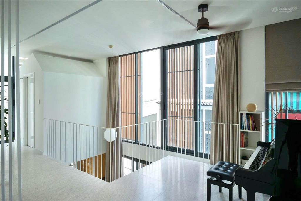 Giảm gấp 1 tỷ  mặt tiền japandi có thang máy  sát công viên gia định  95m2