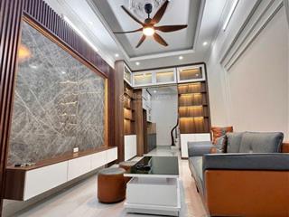 Bán gấp nhà riêng 4pn, 4wc, 35m2, 8 tỷ tại trương định, p giáp bát, q.hoàng mai