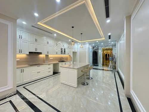 Trương định, 5 tầng, 68m, 12 tỷ, ô tô 4 chỗ vào nhà, có chỗ để ô tô mi , không qui hoạch. bán gấp.