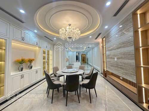 Trương định, 5 tầng, 68m, 12 tỷ, ô tô 4 chỗ vào nhà, có chỗ để ô tô mi , không qui hoạch. bán gấp.