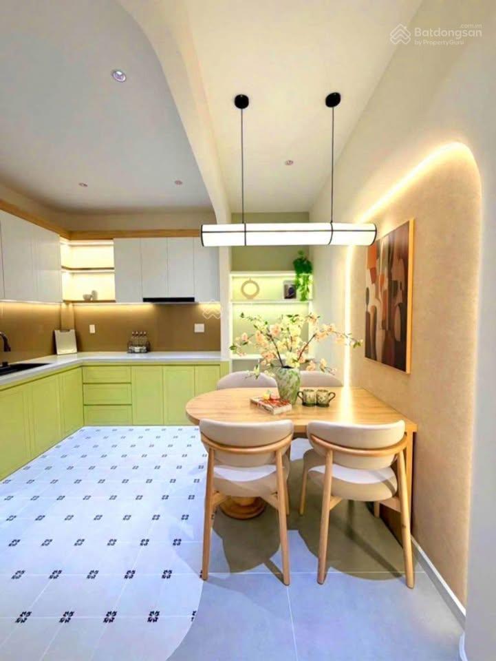 Bán nhà mới đẹp ngay lê văn quới, 2 tầng, 55m2, hxh 6m thông, giá chỉ nhỉnh 4 tỷ
