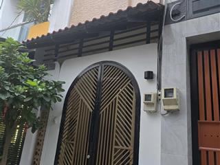 Bán nhà đường phạm văn bạch dt 4,3x14m, p.15  q.tân bình giá 5.1 tỷ. nhà kiên cố 2 tầng hướng đn