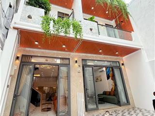 Nhà trần huy liệu  quận phú nhuận,dt 41m2, 3 pn+4 w  tặng full nội thất cao cấp giá 7.4 tỷ.