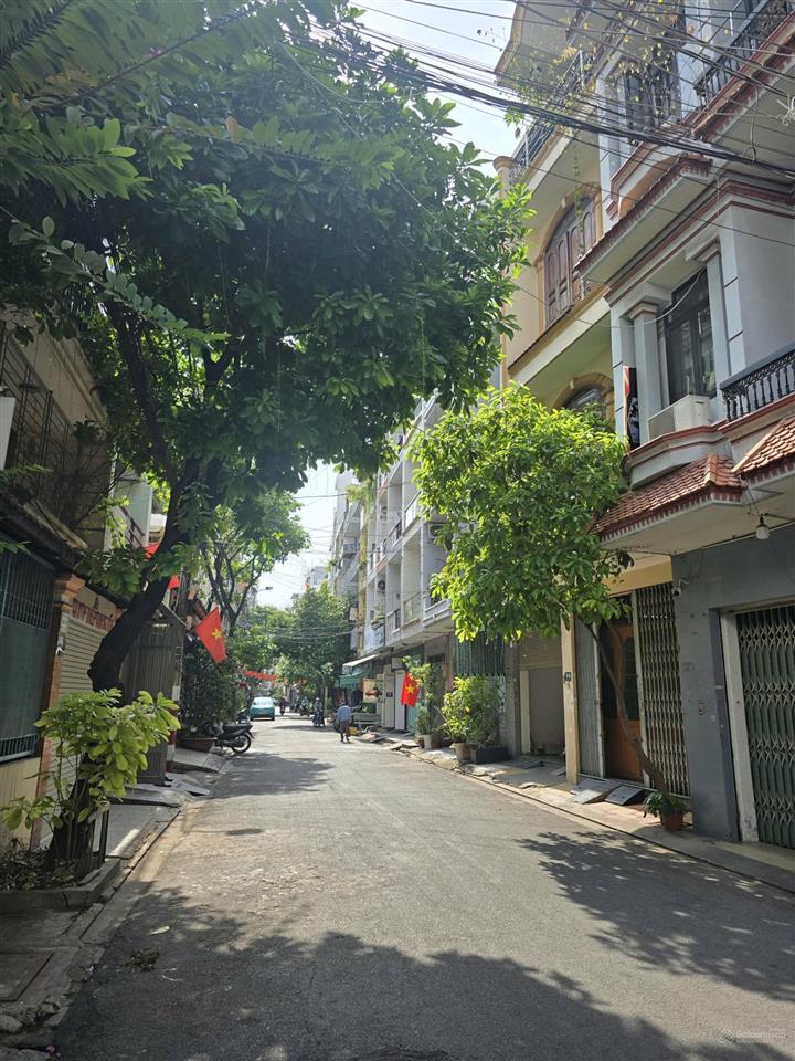 Nhà phan văn sửu p13 tân bình, dt 4,7 x 12m, 4 tầng  5pn+4wc, giá 8,9 tỷ  0906 637 ***