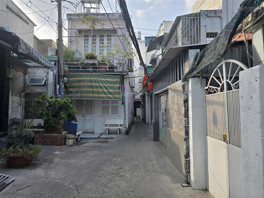 Nhà đường nơ trang long  bình thạnh. nở hậu, ngang 4,7m, dt 110m2, 8 pn