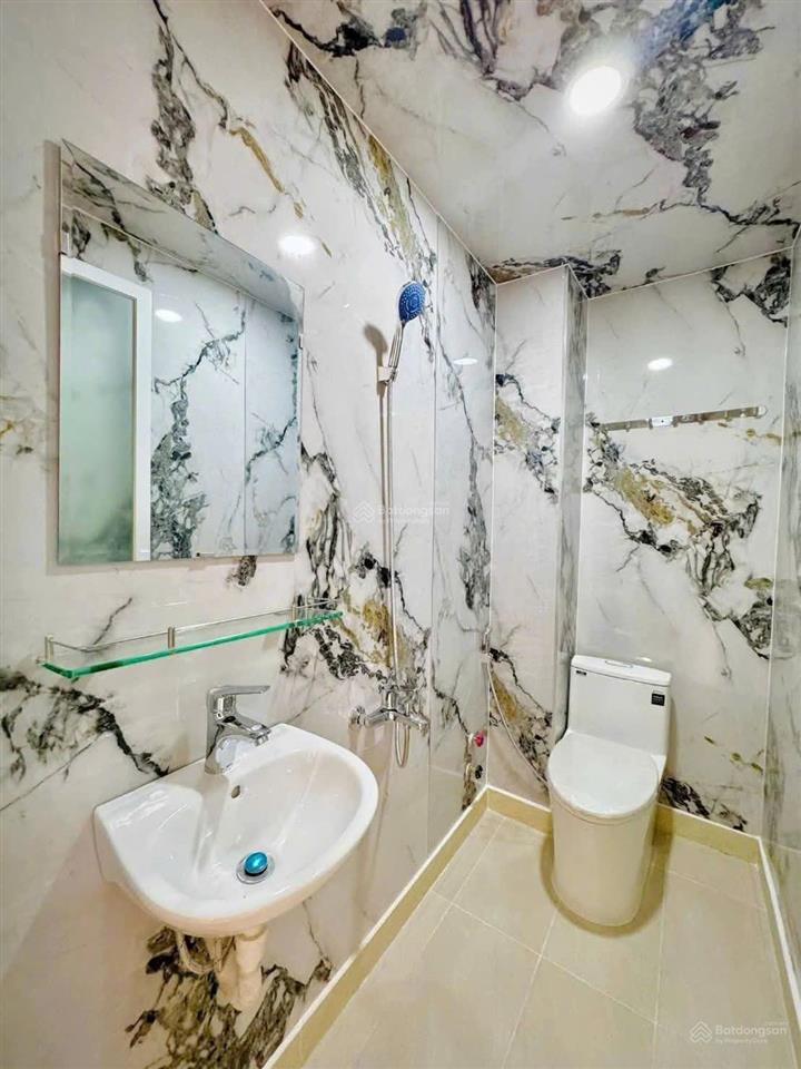 Bán nhà đường nhất chi mai, cộng hòa, ra nhà ga t3 chỉ 5 phút, nhà 4 tầng giá 13,8 tỷ