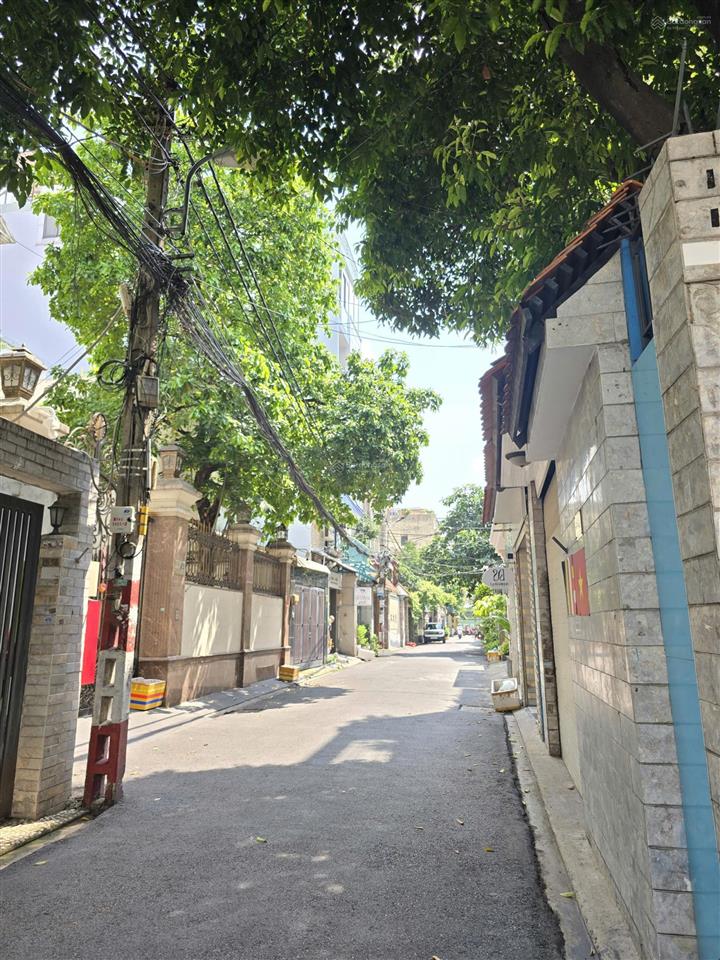 Bán nhà đường bàu bàng p.tân bình, dt đất 97m2 (3,5x28m), có 5pn+ 3wc, đang cho thuê giá, 12,750 tỷ