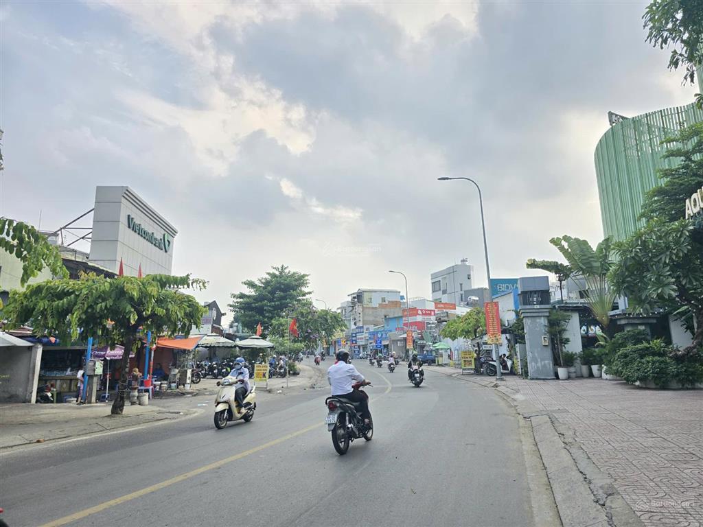 Nhà nơ trang long  p13  bình thạnh, cách hẻm xe hơi 3 bước chân, dtsd 80m2, giá 7,1 tỷ