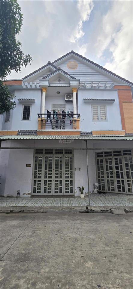 Nhà 2 tầng hẻm xe hơi dt đất 65m2 có 3pn  2wc  kp đông chiêu, tân đông hiệp  dĩ an giá 3.5 tỷ