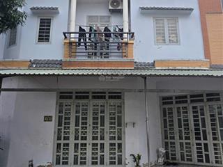 Nhà 2 tầng hẻm xe hơi dt đất 65m2 có 3pn2wc  kp đông chiêu, tân đông hiệp  dĩ an giá 3.5 tỷ