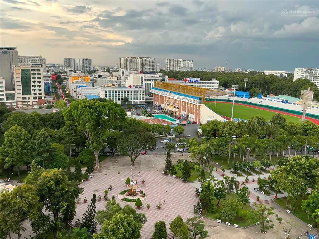 Bán căn góc dự án park legend, 3pn, 2wc, view sân bay tsn, cv hoàng văn thụ, giá 10 tỷ (tl)