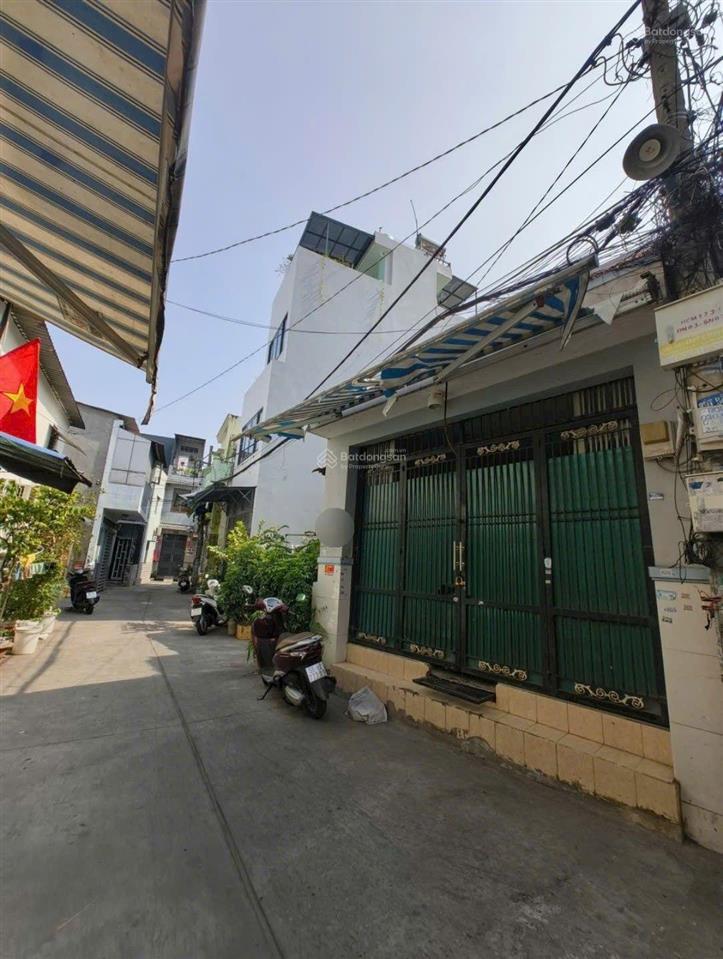 Bán gấp nhà cách mạng tân phú, 63m2(4,4*15m), 2 tầng, hxh, ở ngay, 7.4 tỷ