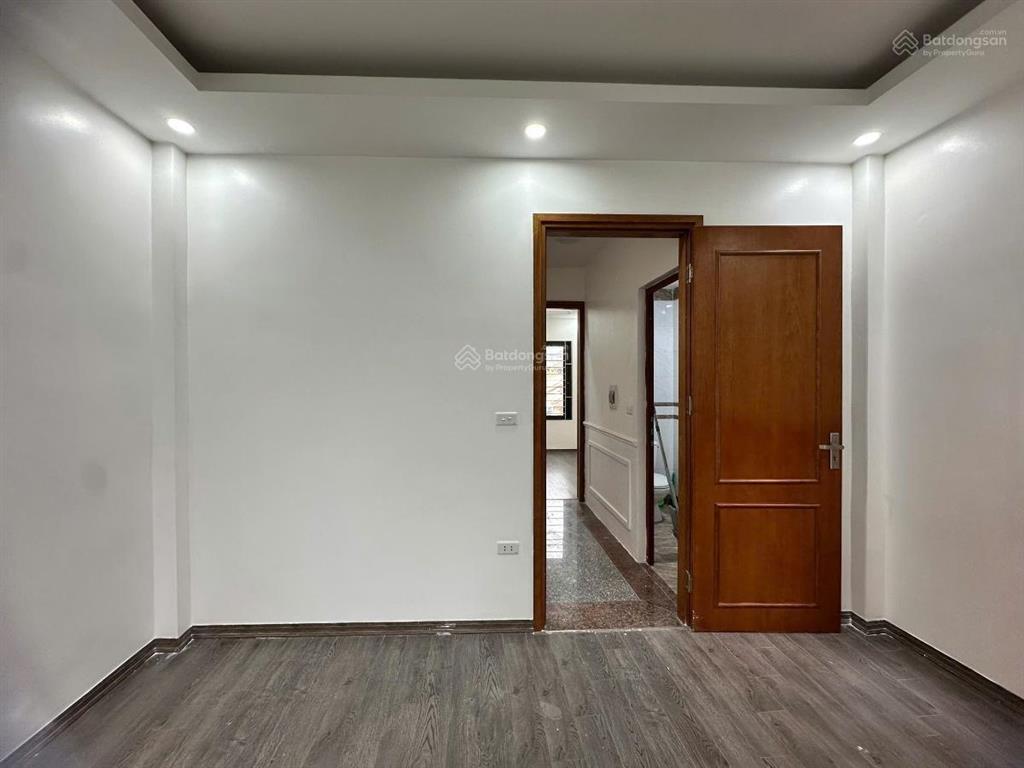 Giá siêu hấp dẫn! nhà thụy khê ngõ thông, kinh doanh, gần phố, nhà mới full nội thất 50m2 x 6t