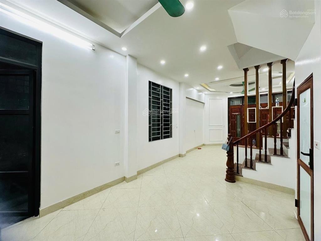 Giá siêu hấp dẫn! nhà thụy khê ngõ thông, kinh doanh, gần phố, nhà mới full nội thất 50m2 x 6t