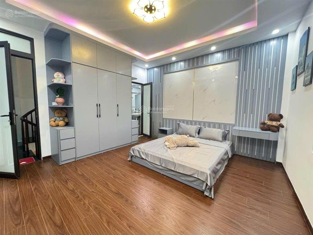 Giá tốt ! nhà đào tấn , ngõ thông , kinh doanh,ở , gần chợ , nhà mới full nội thất 35m2 x5t