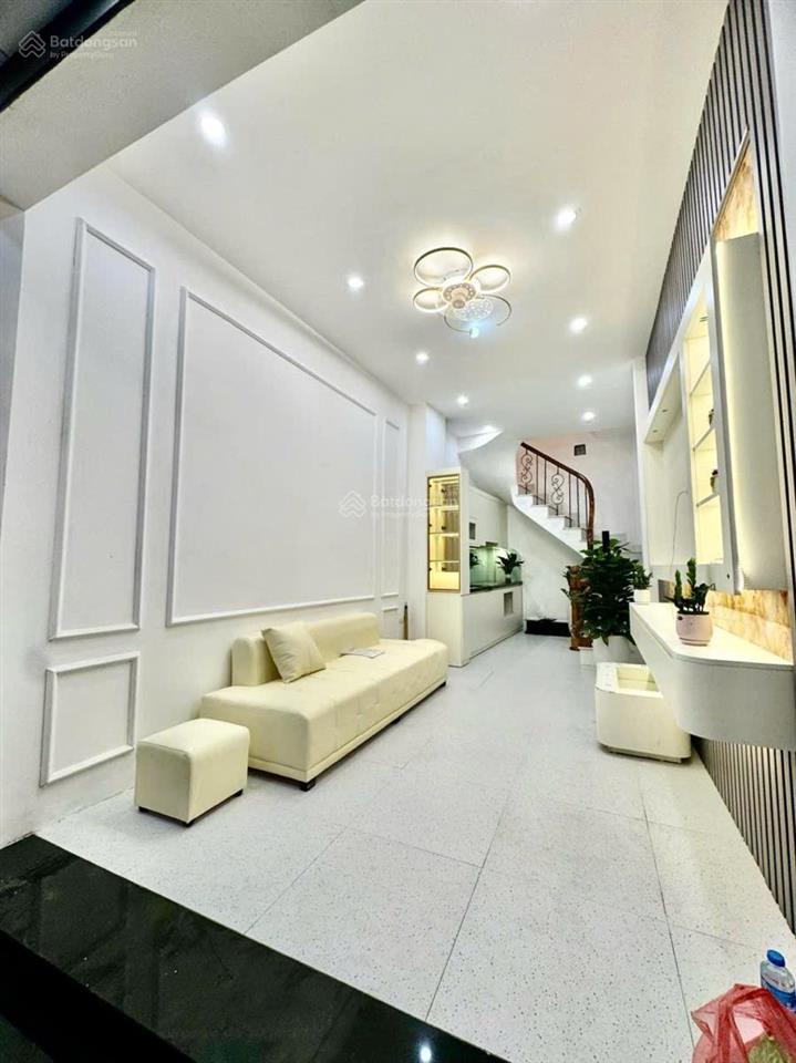 Cực hiếm! nhà đội cấn, ô tô cách nhà 50m, dân trí cao, mới full nội thất 5t x 30m2 giá 7,39 tỷ