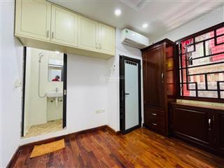 Hàng hiếm giữa lòng kim mã , ngõ thông tứ tung, full nội thất,tiện ích,nhà dân xây 5t x 20m2
