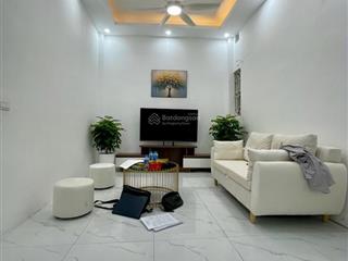 Giá ngon! nhà đẹp lạc long quân, ngõ thông tứ tung, nhà mới về ở ngay , full nội thất 34mx4t