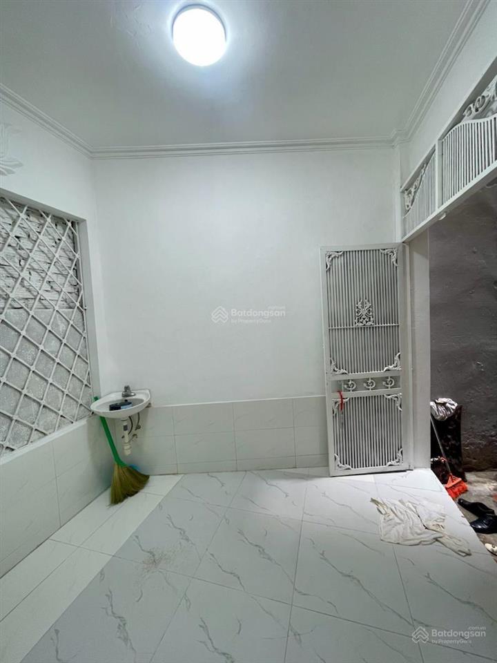 Giá ngon! nhà đẹp lạc long quân, ngõ thông tứ tung, nhà mới về ở ngay , full nội thất 34mx4t