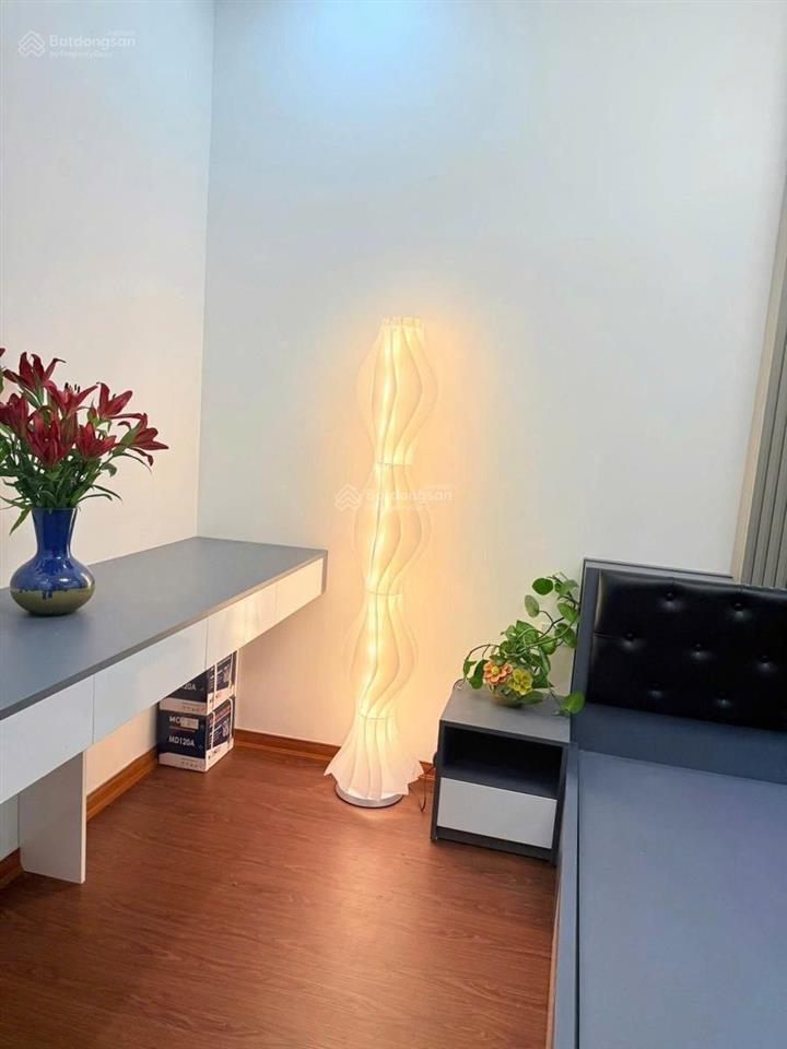 Siêu vip đội cấn , ngõ thông , gần ô tô, kinh doanh , nhà mới về ở luôn, full nội thất 30m x 4t