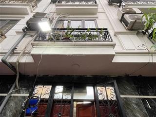 Nhà đẹp vĩnh phúc , ngõ nông,thông hoàng hoa thám, dân trí cao , dân xây 34m x6t
giá 7,6 tỷ