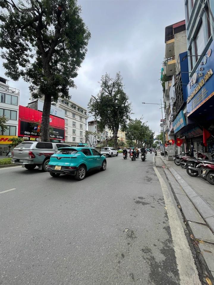 Giá hời ! nhà kim mã ,ngõ nông, ô tô cách 20m , sổ nét căng, nhà mới ở luôn 32m x 4t