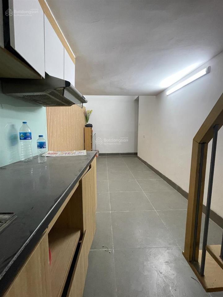Giá hời ! nhà kim mã ,ngõ nông, ô tô cách 20m , sổ nét căng, nhà mới ở luôn 32m x 4t