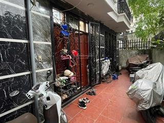 Nhà đẹp hoàng hoa thám, ngõ nông, thông ra chợ vĩnh phúc, dân trí cao, nhà dân xây 35m2 x6t
