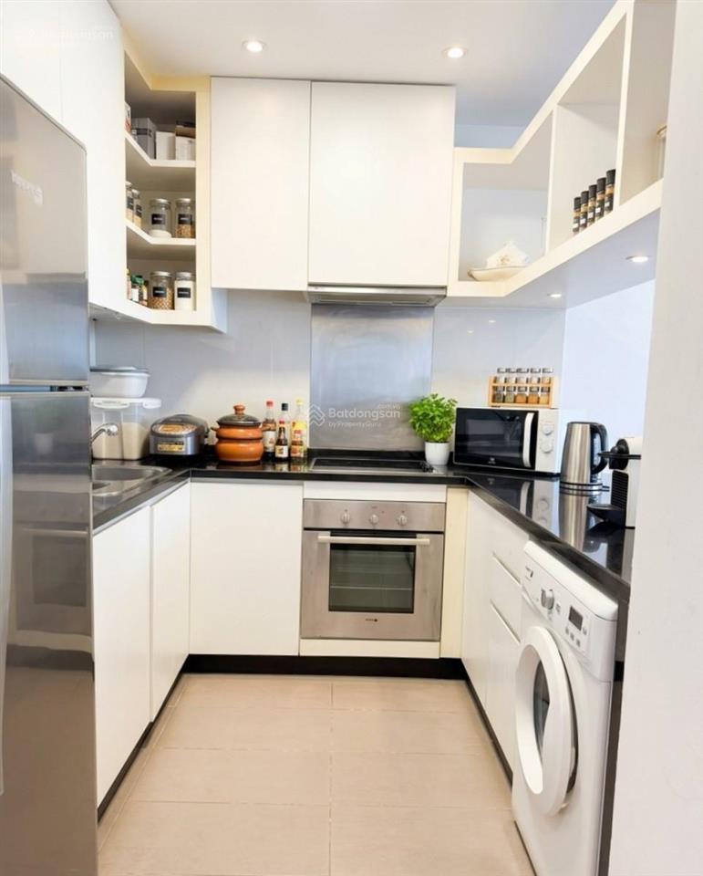 Tòa nhà hòa bình green, căn 2 phòng ngủ 70.1m2, vị trí đắc địa, tiện ích, nhà đẹp ở ngay, sđcc