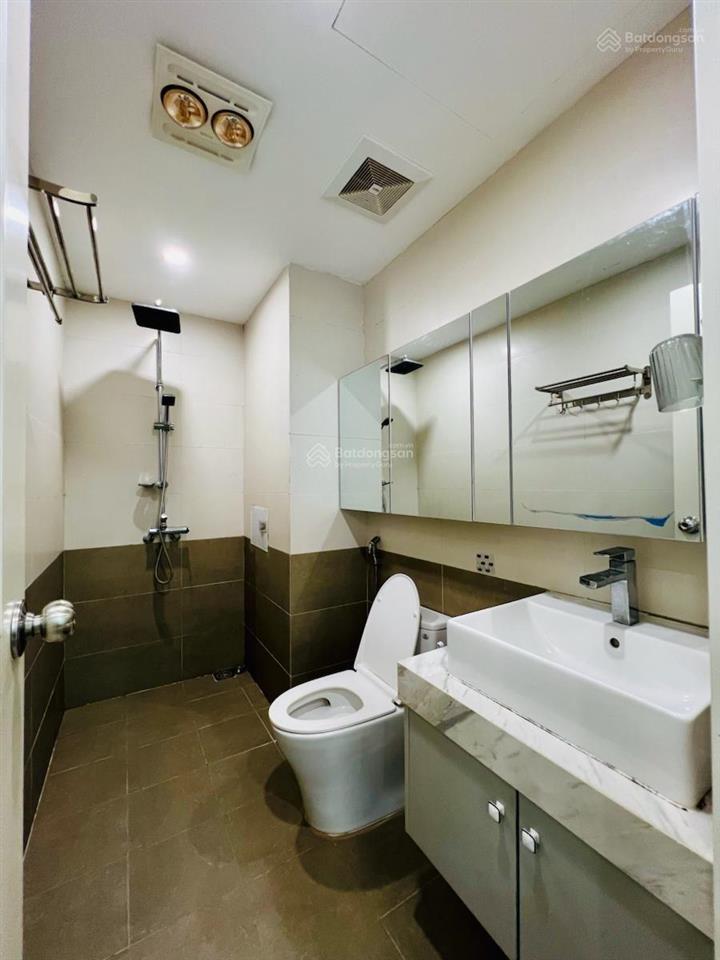 Chung cư newtatco ba đình, đường bưởi, căn hộ 2 phòng ngủ, full nội thất ở ngay 71,3 m2