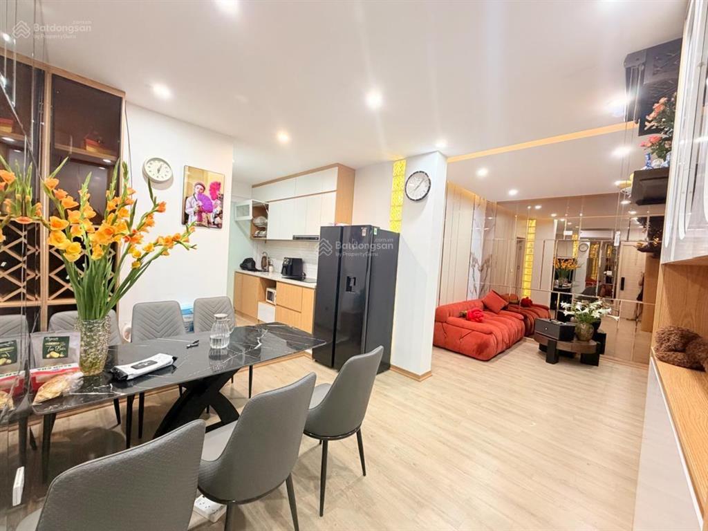 Căn hộ tập thể khu 7,2 ha vĩnh phúc, ba đình 3pn, full nội thất, sđcc, diện tích 47m2/120m2