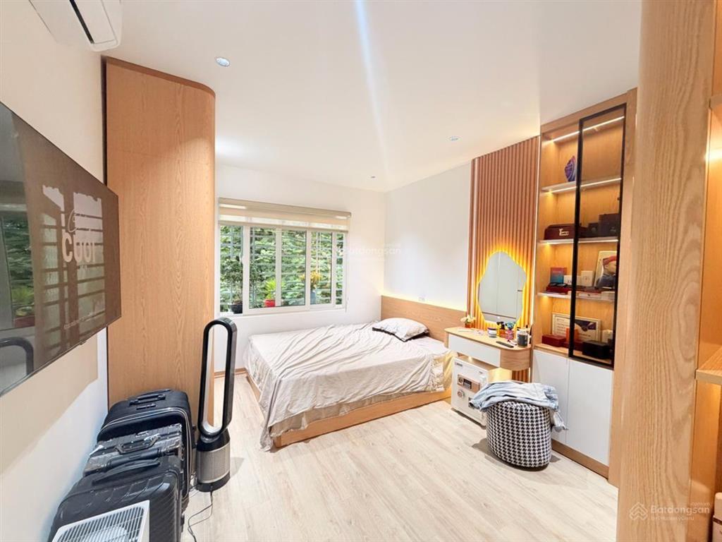 Căn hộ tập thể khu 7,2 ha vĩnh phúc, ba đình 3pn, full nội thất, sđcc, diện tích 47m2/120m2