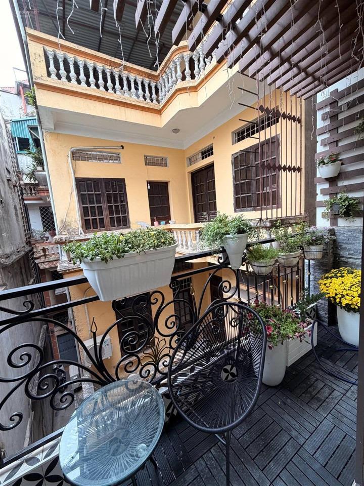 Siêu hấp dẫn! nhà ngọc khánh, ngõ thông, sdcc, ko quy hoạch, nhà đẹp, full nội thất 34m2 x 5t