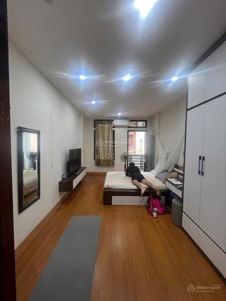 Siêu phẩm lạc long quân, lô góc, ngõ thông, oto cách 70m, không quy hoạch, nhà dân xây 35m2 x 5t