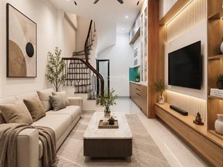 Nhà đẹp lạc long quân, ngõ thông xe ba gác tránh, ô tô to cách nhà 50m, nhà xây đẹp 4t x 30m