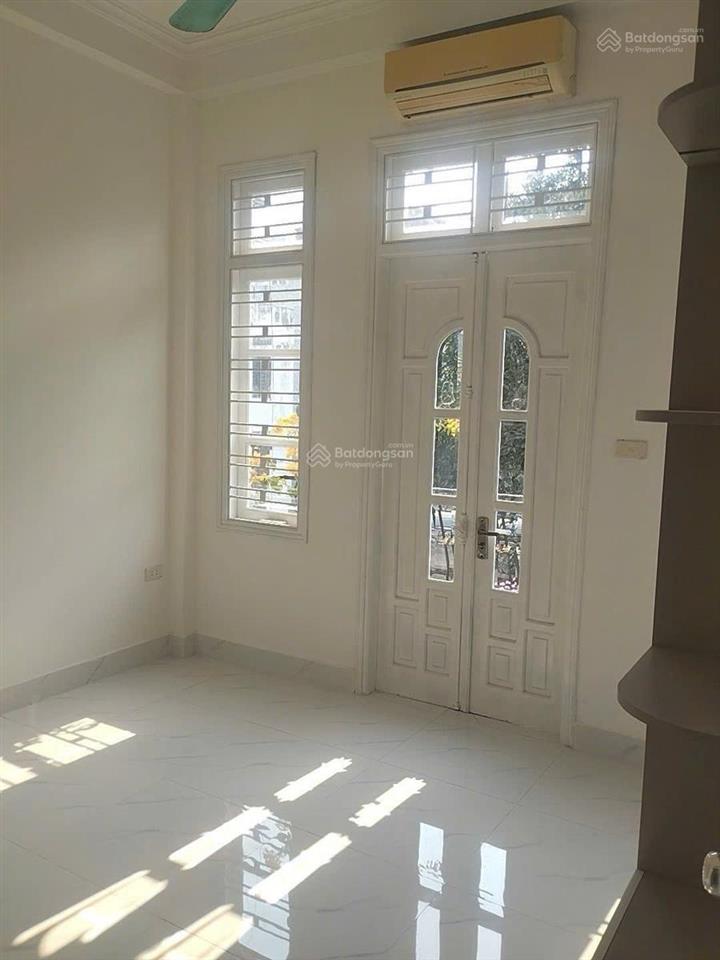 Lô góc hiếm! nhà hoàng hoa thám, ngõ thông, ô tô đỗ cửa, kinh doanh, nhà mới 38m2 x 4t