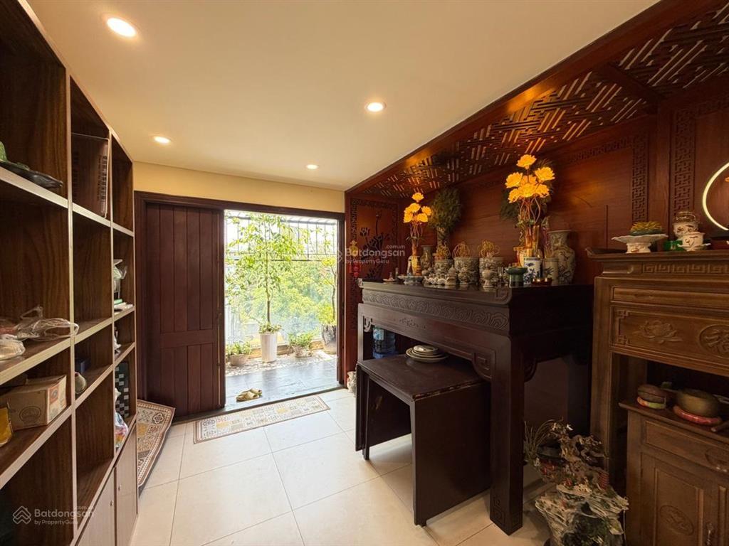 Nhà đẹp đội cấn, ngõ thông, xe ba gác , nội thất cao cấp , lắp được thang máy , về ở ngay 46mx5t
