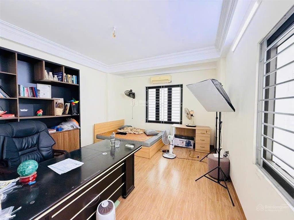 Nhà đẹp đội cấn. ngõ nông, vf3 đỗ cửa, thông tứ tung, dân xây thoáng, full nt, sân xe, 48m²*5t
