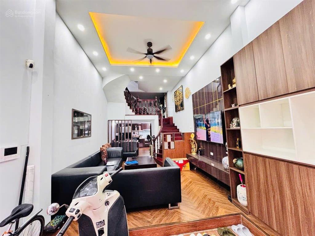 Cực xịn. phân lô thụy khuê, ngõ thông bàn cờ, 50m ra phố, ôtô dừng đỗ gần, kcbt, mt kdoanh, 52m2*5t