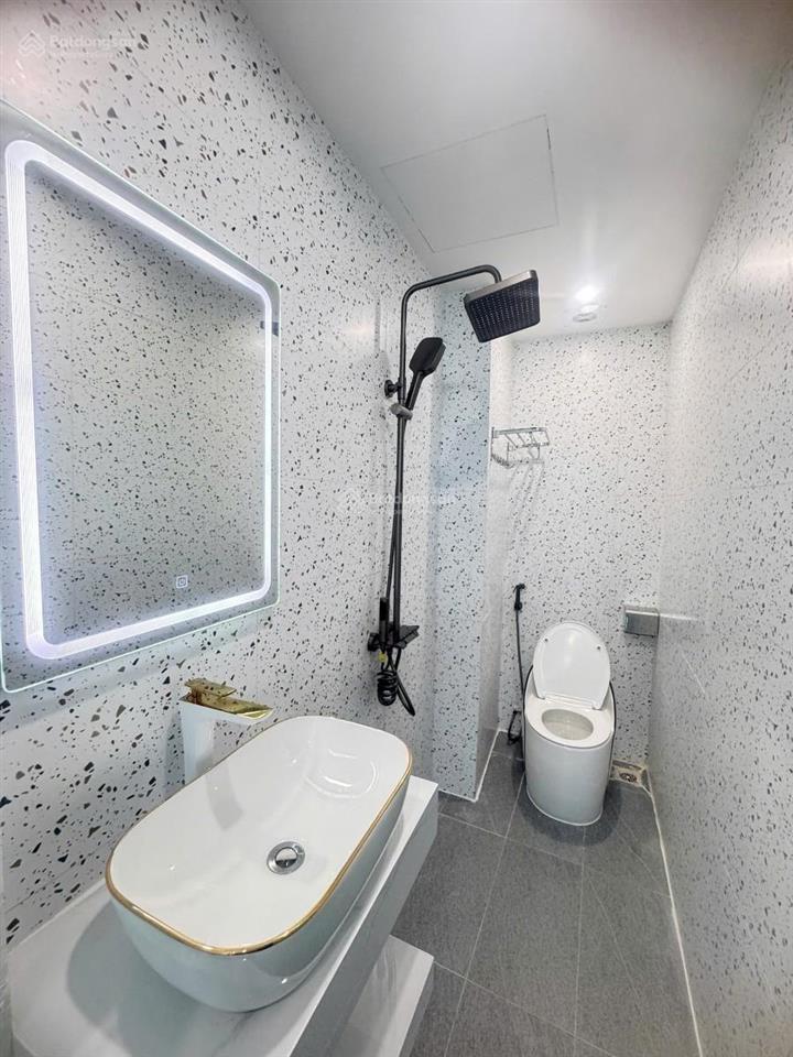 Nhà mới tinh đội cấn, ngõ thoáng, thang máy, full nội thất, xách vali về ở luôn 35mx6t