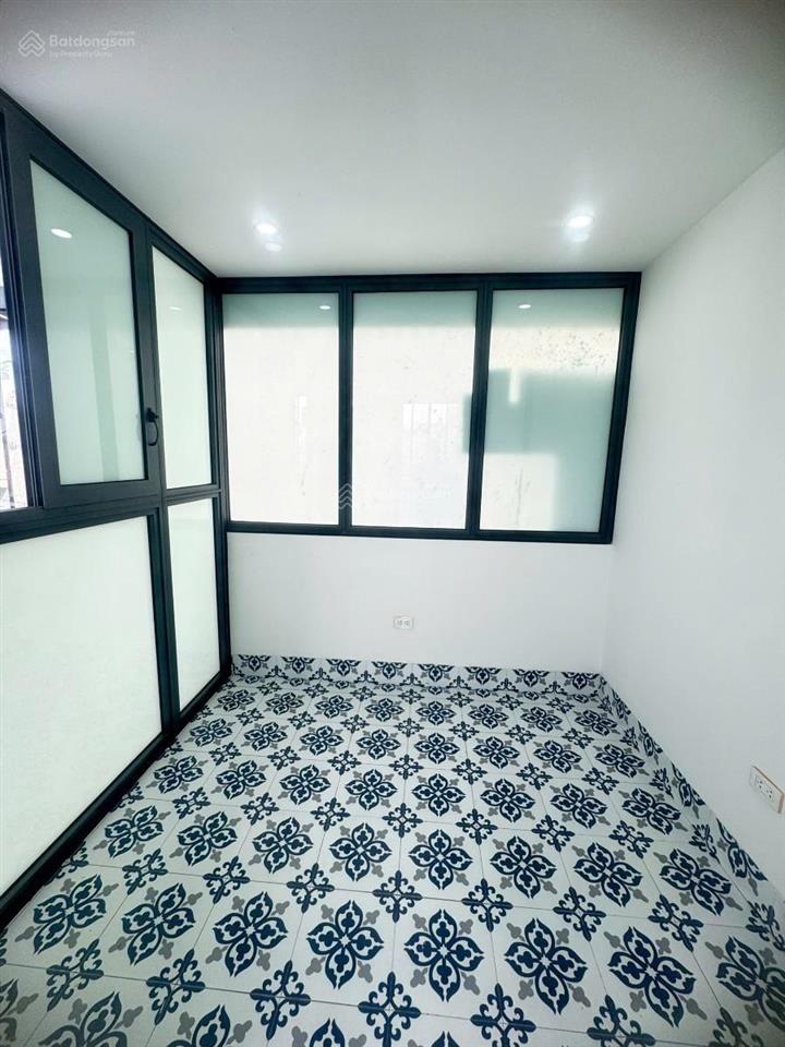 Nhà mới tinh đội cấn, ngõ thoáng, thang máy, full nội thất, xách vali về ở luôn 35mx6t