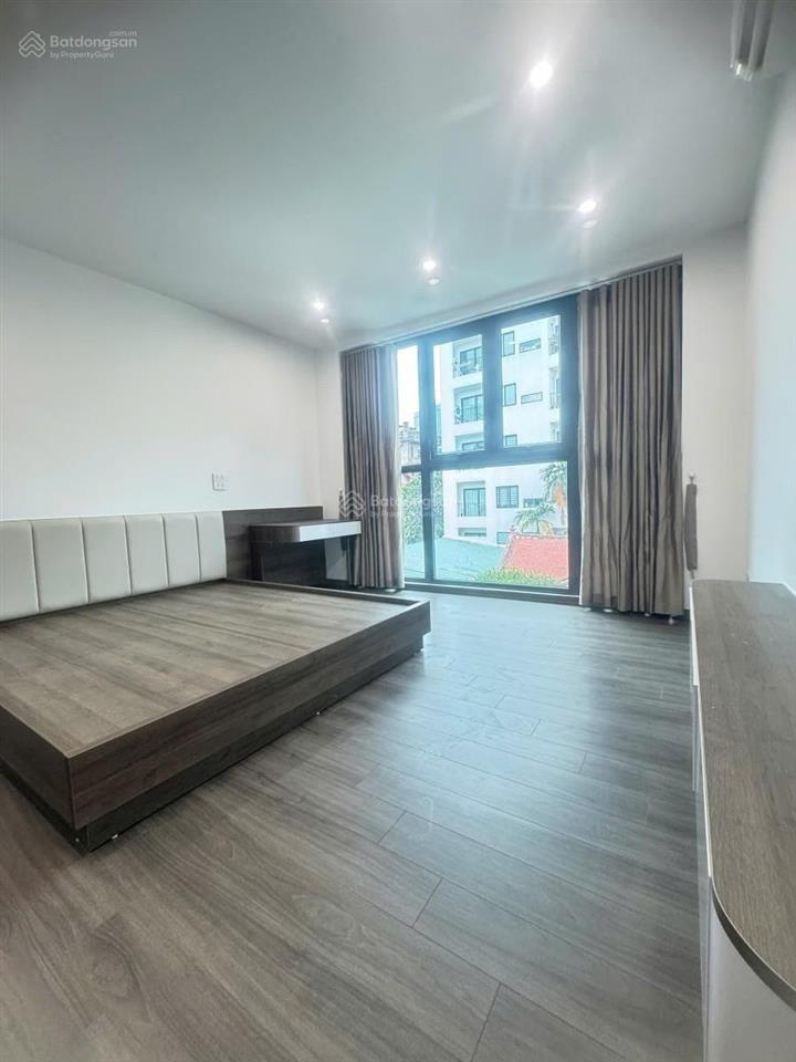 Nhà mới tinh đội cấn, ngõ thoáng, thang máy, full nội thất, xách vali về ở luôn 35mx6t