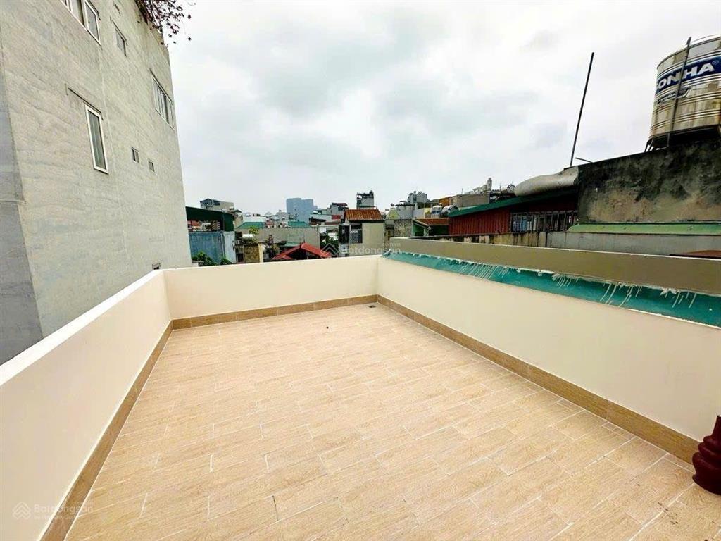 Nhà mới lạc long quân, ô tô cách 10m, ngõ nông thông tứ tung, thang máy 62m² x 6t