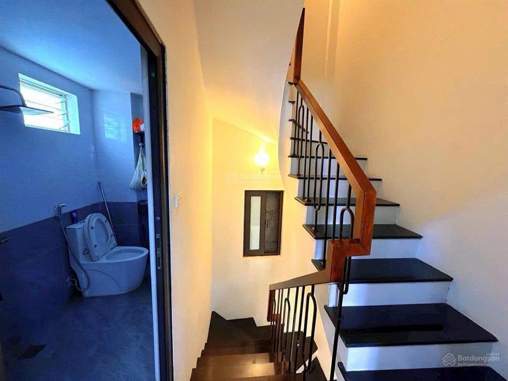 Chủ cần bán! lạc long quân, 70m ra phố ô tô tránh, giá hợp lý, công năng 5t x 35m2